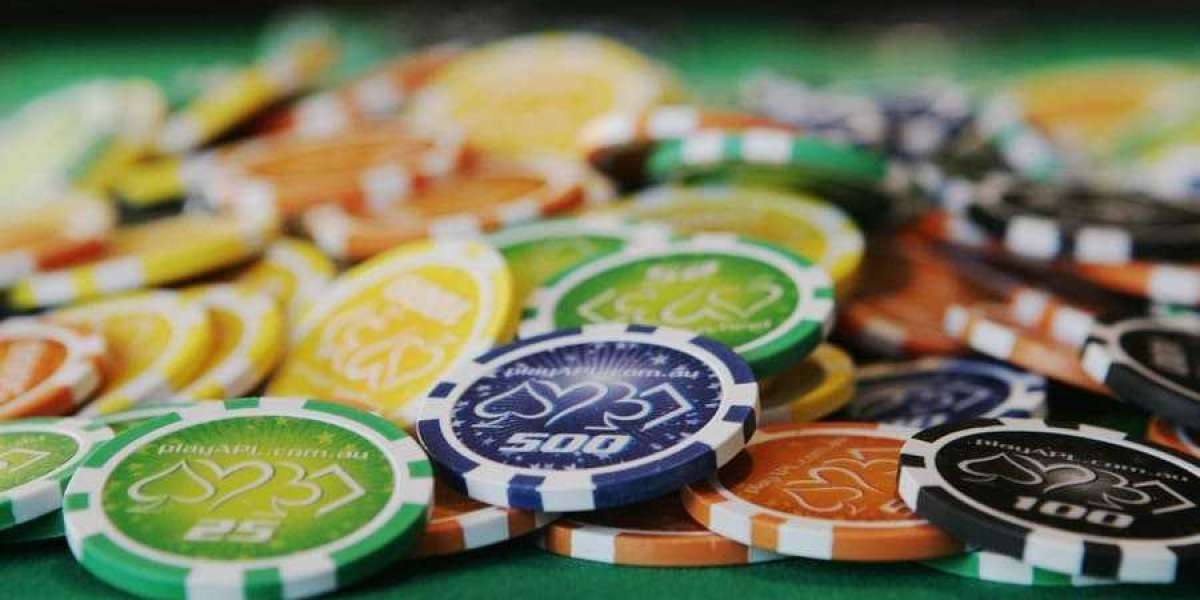 Rolling Reels and Digital Deals: Dive Into The World of Online Slots